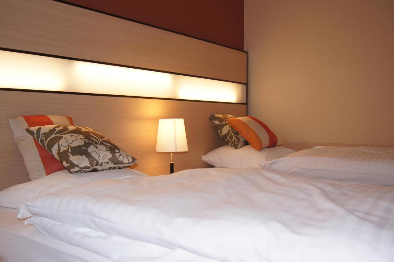 Hotel Lacotel Avenches Kültér fotó